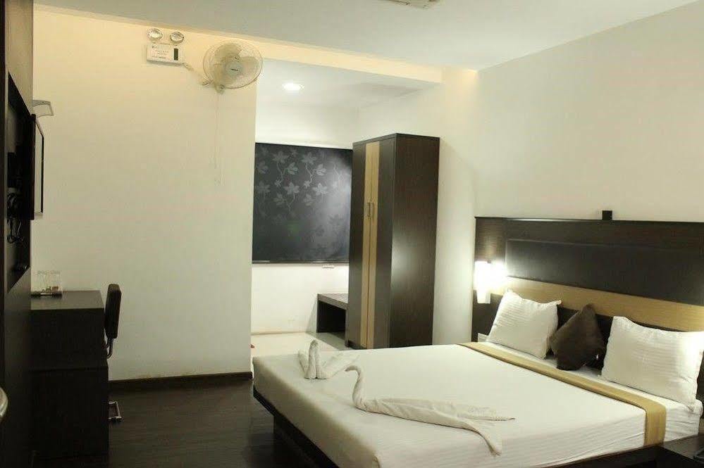 Hotel The Home Tirupur Exterior foto