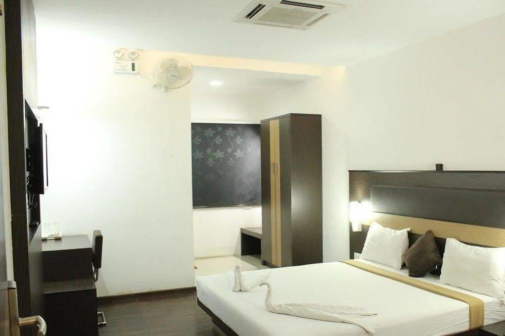 Hotel The Home Tirupur Exterior foto